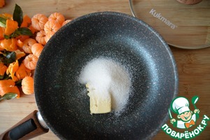 Кекс с мандаринами на сковороде