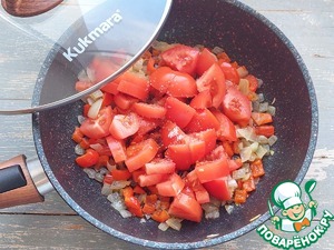 Баклажаны с куриными шариками в соусе