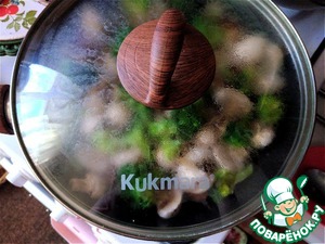 Баранина, тушёная с грибами и овощами Баранина, тушёная с грибами и овощами