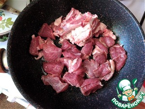 Баранина, тушёная с грибами и овощами Баранина, тушёная с грибами и овощами