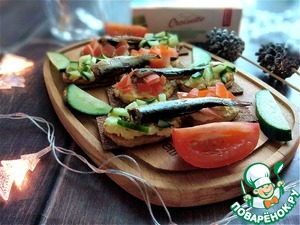 Бутерброды со шпротами и жареной картошкой