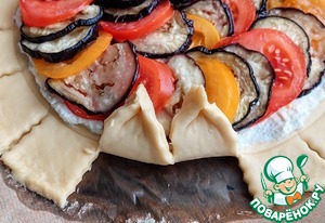 Пирог с творогом и овощами "А-ля рататуй" Пирог с творогом и овощами "А-ля рататуй"