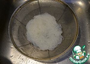 Фунчоза со свининой по-китайски Фунчоза со свининой по-китайски