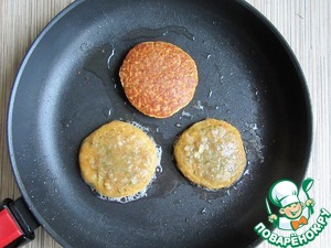 Икорные оладьи с паприкой и укропом