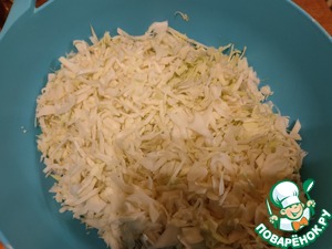 Капустный салат с перцем, луком, морковью Капустный салат с перцем, луком, морковью