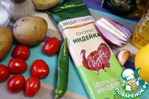 Картофельный салат с черри и копчеными колбасками Картофельный салат с черри и копчеными колбасками