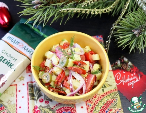 Картофельный салат с черри и копчеными колбасками Картофельный салат с черри и копчеными колбасками