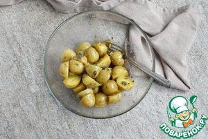 Картофельный салат с пикантной заправкой