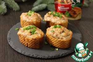 Кростини с фаршем и плавленным сыром Кростини с фаршем и плавленным сыром