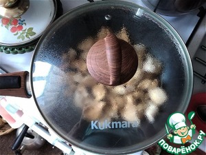 Курица с рисовой лапшой и овощами Курица с рисовой лапшой и овощами