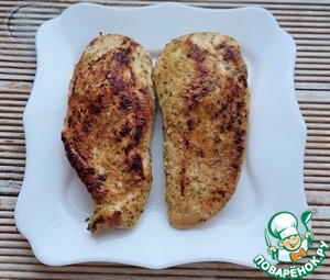 Куриное филе в сливочно-ореховом соусе