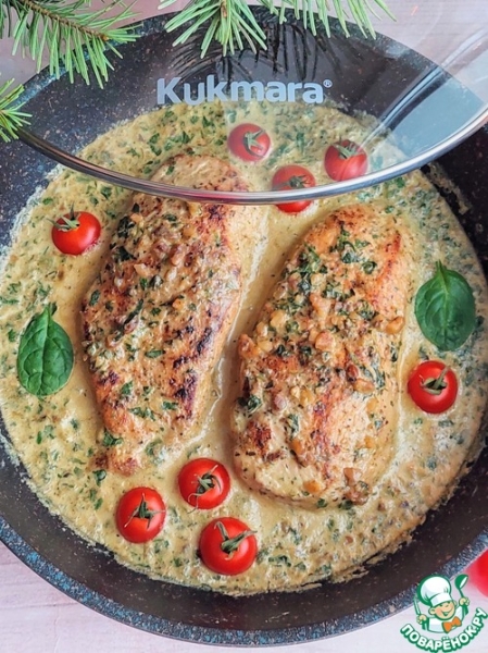 Куриное филе в сливочно-ореховом соусе
