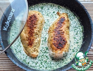 Куриное филе в сливочно-ореховом соусе