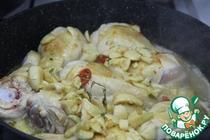 Куриные голени в сливочно-пикантном соусе