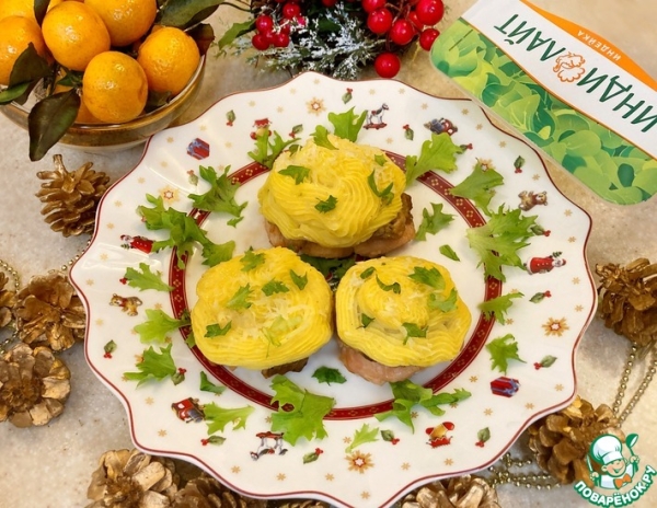 Медальоны из индейки под картофельными башенками Медальоны из индейки под картофельными башенками
