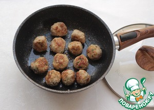 Митболы из индейки с клюквенным соусом Митболы из индейки с клюквенным соусом