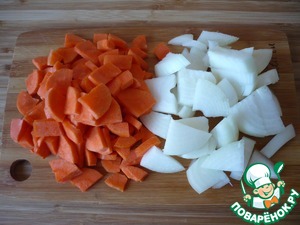 Мясо тушеное с овощами и сухофруктами