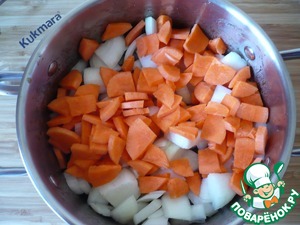 Мясо тушеное с овощами и сухофруктами