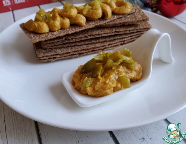 Морковный паштет с яйцом и шпротами Морковный паштет с яйцом и шпротами