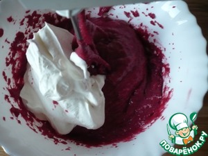 Насыпной вишневый торт на сковороде