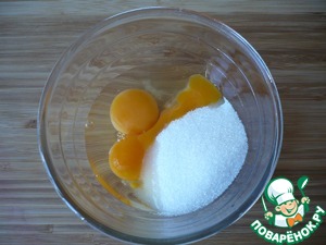 Насыпной вишневый торт на сковороде