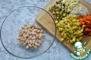 Новогодний винегрет с шпротами