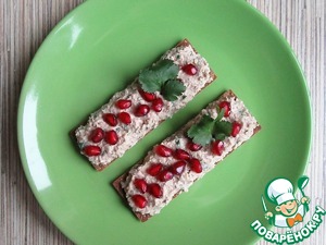 Паштет "Лобио" на ржаных хлебцах Паштет "Лобио" на ржаных хлебцах