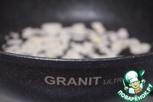 Печеночный паштет с пикантным соусом, праздничный