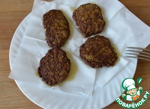 Печёночные оладьи с шампиньонами