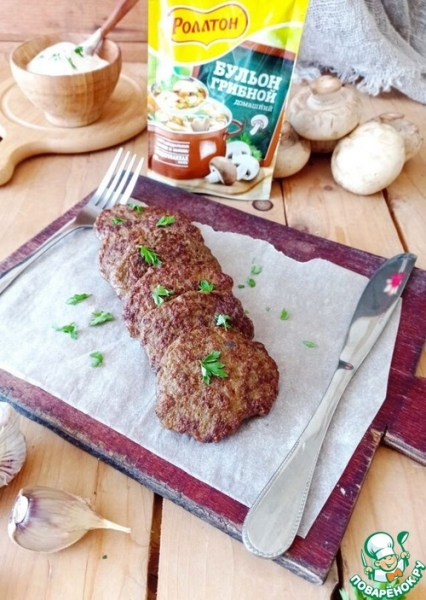 Печёночные оладьи с шампиньонами