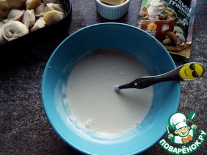 Пельмени, запеченные с маринованными опятами