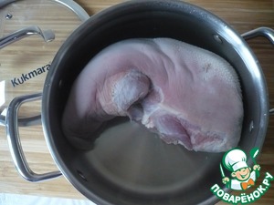 Пикантная закуска из говяжьего языка