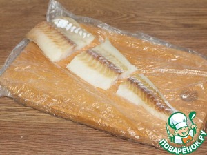 Рыбный паштет с овощами и брусникой