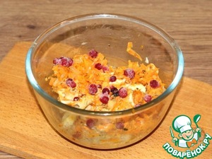 Рыбный паштет с овощами и брусникой