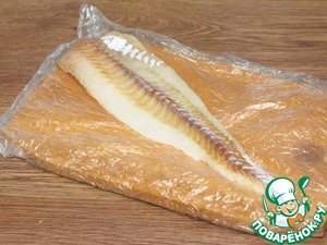 Рыбный паштет с овощами и брусникой