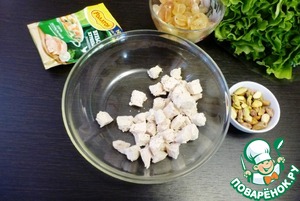 Салат "Дамский" с виноградом Салат "Дамский" с виноградом