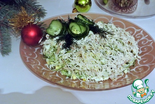 Салат из кальмаров с сыром и чесноком Салат из кальмаров с сыром и чесноком