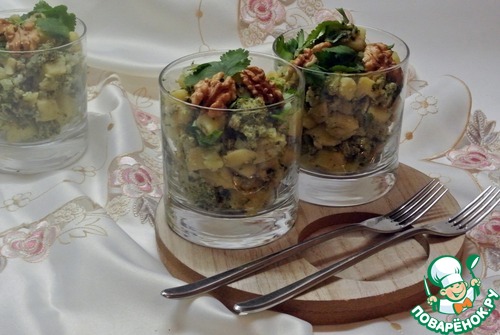 Салат картофельный с орехами