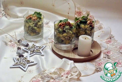 Салат картофельный с орехами