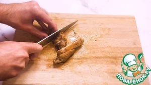 Салат "Оливье" с курицей и запеченными овощами