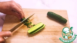 Салат "Оливье" с курицей и запеченными овощами