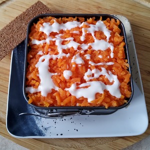 Салат овощной с сельдью и хлебцами Салат овощной с сельдью и хлебцами