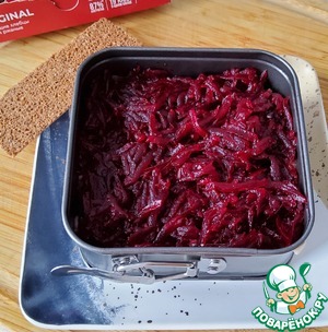 Салат овощной с сельдью и хлебцами Салат овощной с сельдью и хлебцами