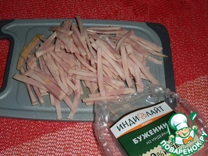 Салат с овощами, бужениной и сыром