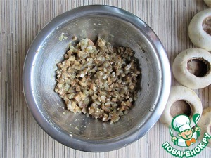 Шампиньоны, фаршированные икрой