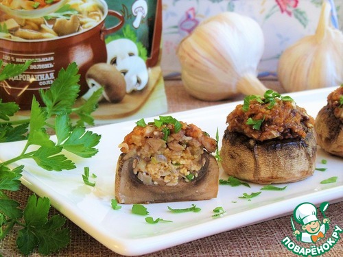 Шампиньоны, фаршированные икрой