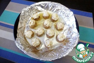 Шампиньоны, фаршированные творожным сыром
