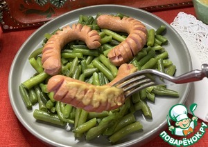 Сосиски с горчицей и стручковой фасолью Сосиски с горчицей и стручковой фасолью