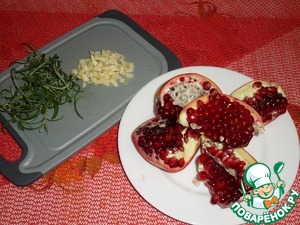 Свинина с гранатом и розмарином