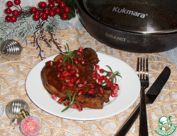 Свинина с гранатом и розмарином